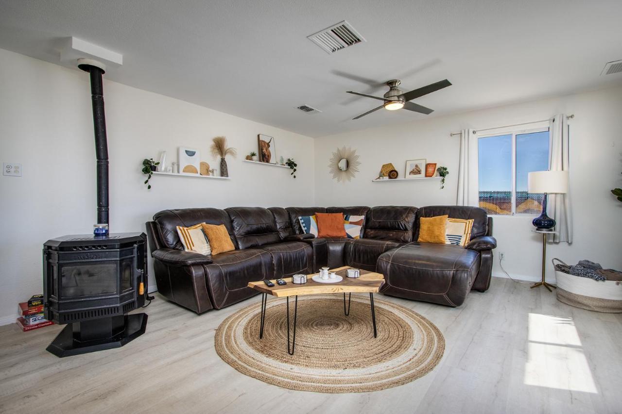 Sapphire Haven + Casita! Pool + Spa + Movie Theatre + 10 Min To Monument! Джошуа-Три Экстерьер фото